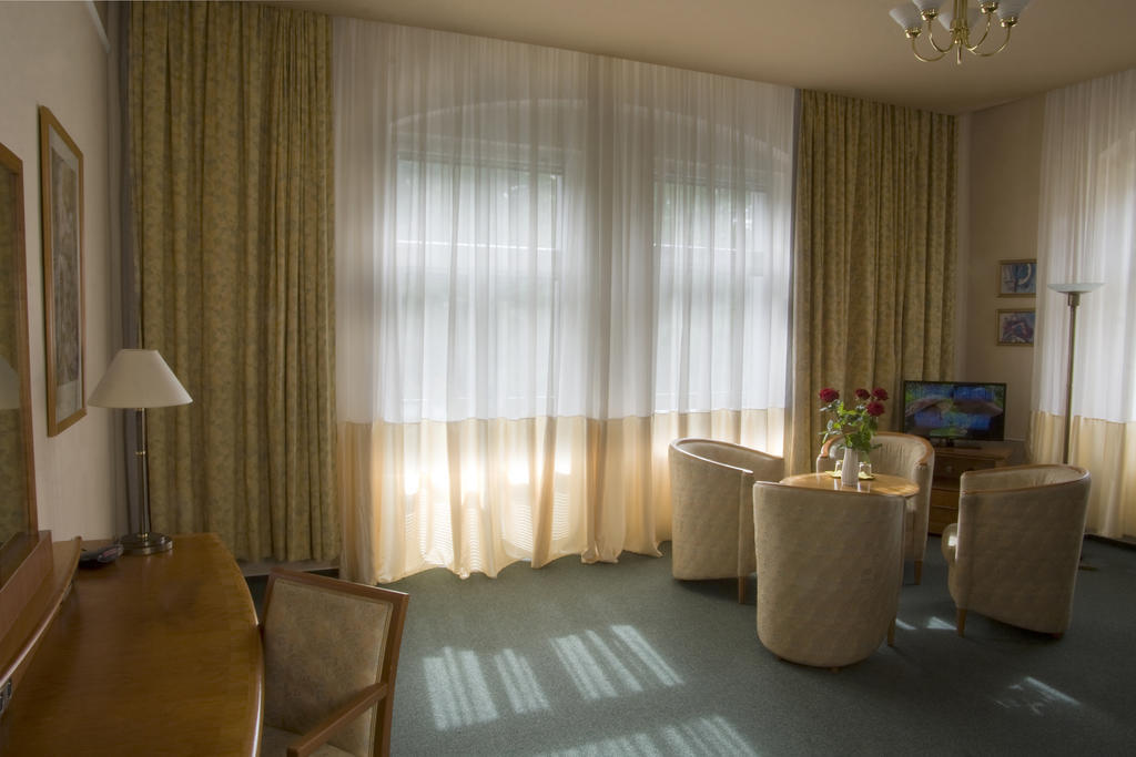 Dr. Adler Spa & Kurhotel Františkovy Lázně Exteriér fotografie