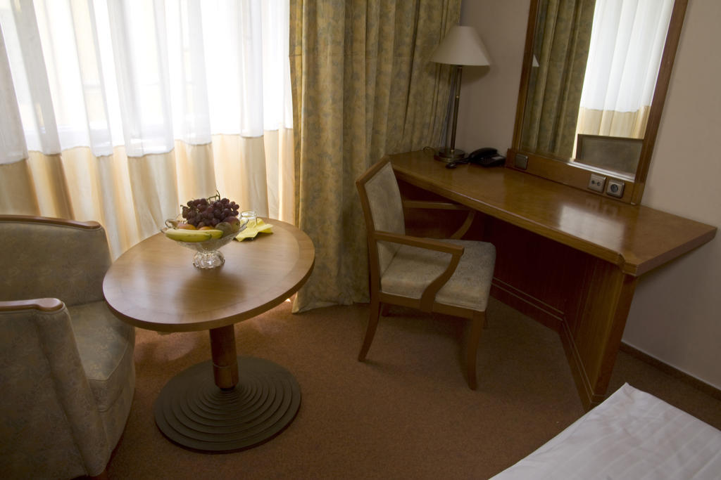 Dr. Adler Spa & Kurhotel Františkovy Lázně Pokoj fotografie