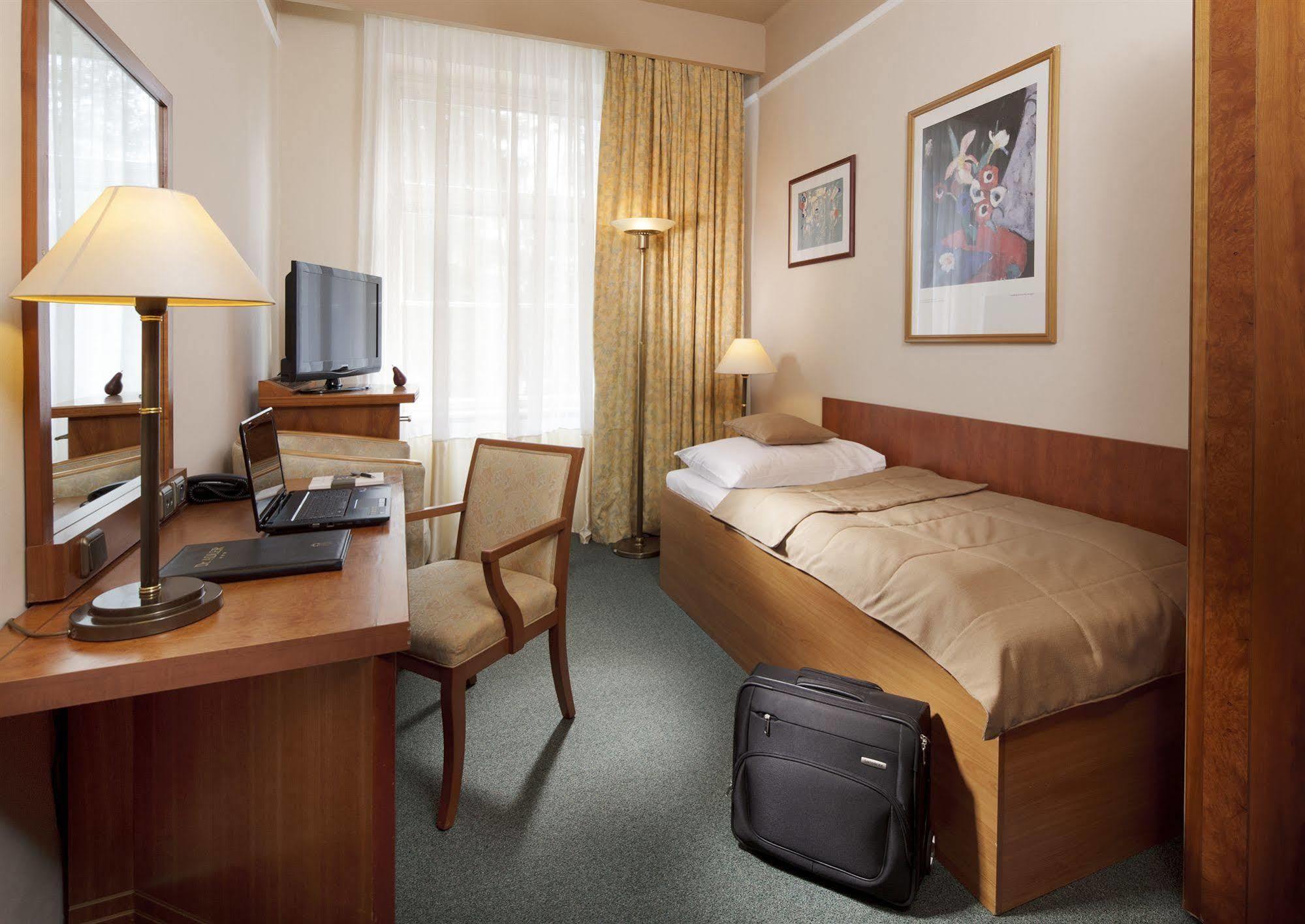 Dr. Adler Spa & Kurhotel Františkovy Lázně Exteriér fotografie